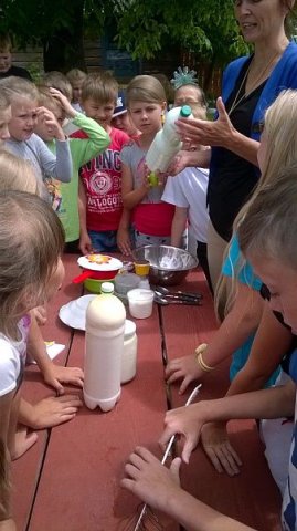 11377135_854130844683050_7240638565560481636_n